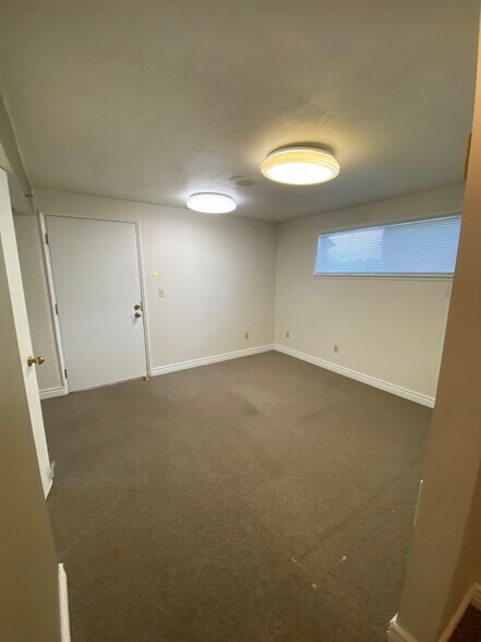 More Photos Of 821-827 128th St SW, Everett Medical For Lease