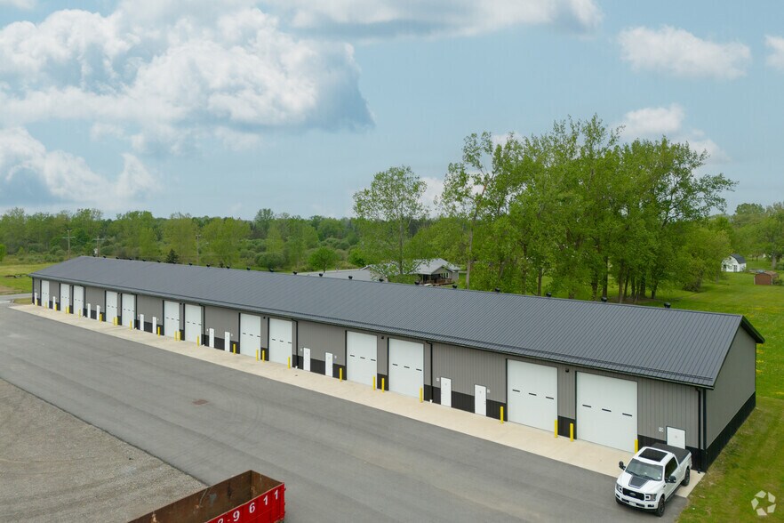 Primary Photo Of 11668 Broadway St, Alden Warehouse For Lease