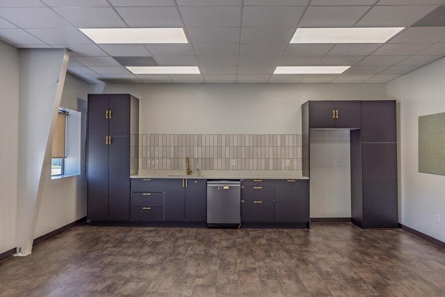 More Photos Of 4076 Haywood Rd, Mills River Research And Development For Sale