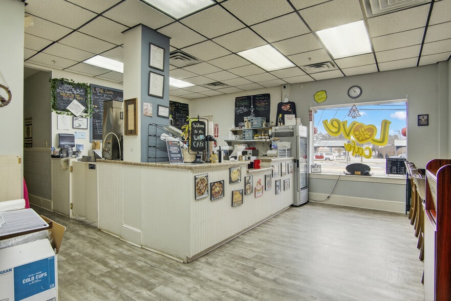 More Photos Of 104-110 S Hill Ave, South Hl, South Hill Office Residential For Sale