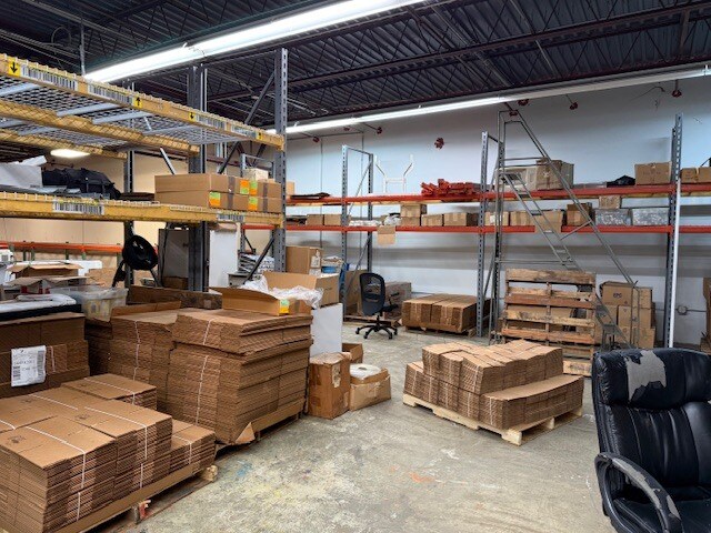 More Photos Of 1520 S Powerline Rd, Deerfield Beach Warehouse For Lease