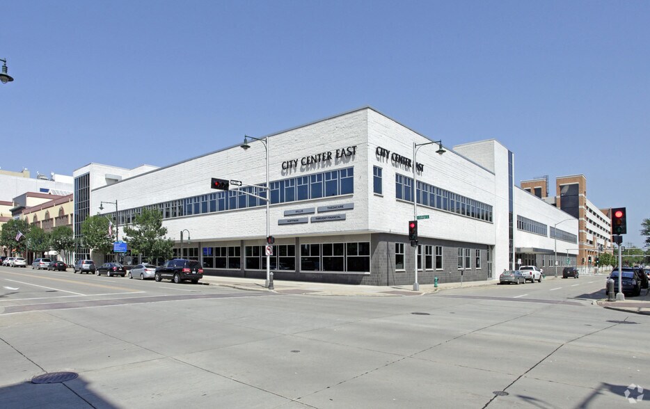 More Photos Of 122 E College Ave, Appleton Office For Sale