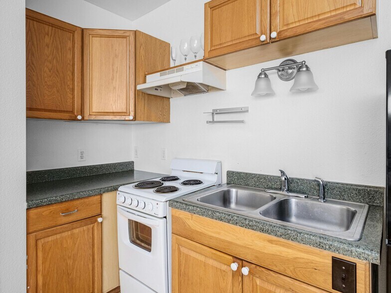 More Photos Of 2802 Whitis Ave, Austin Apartments For Sale