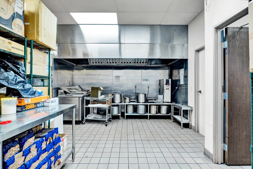 More Photos Of 506 S Myrtle Ave, Monrovia Storefront For Sale