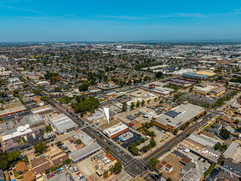 More Photos Of 321 W Chapman Ave, Orange Office For Lease