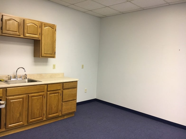 More Photos Of 4 Broadway, Norwich Office For Sale