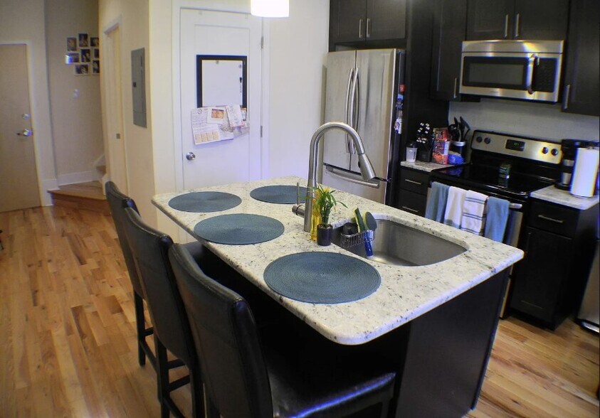 More Photos Of 1110 South St, Philadelphia Storefront Retail Residential For Sale