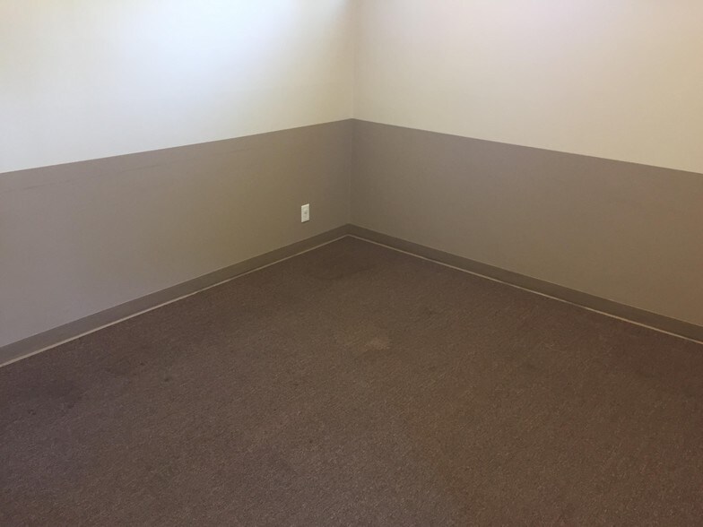 More Photos Of 2700 N Bellflower Blvd, Long Beach Medical For Lease