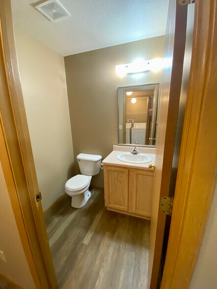 More Photos Of 4536 E Brennan Dr, Sioux Falls Multifamily For Sale