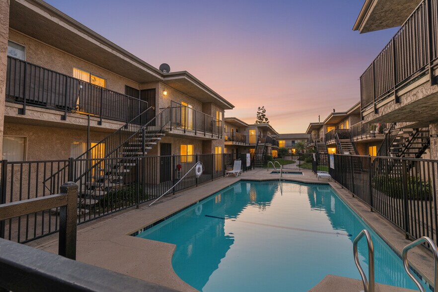 More Photos Of 16818 Downey Ave, Paramount Apartments For Sale