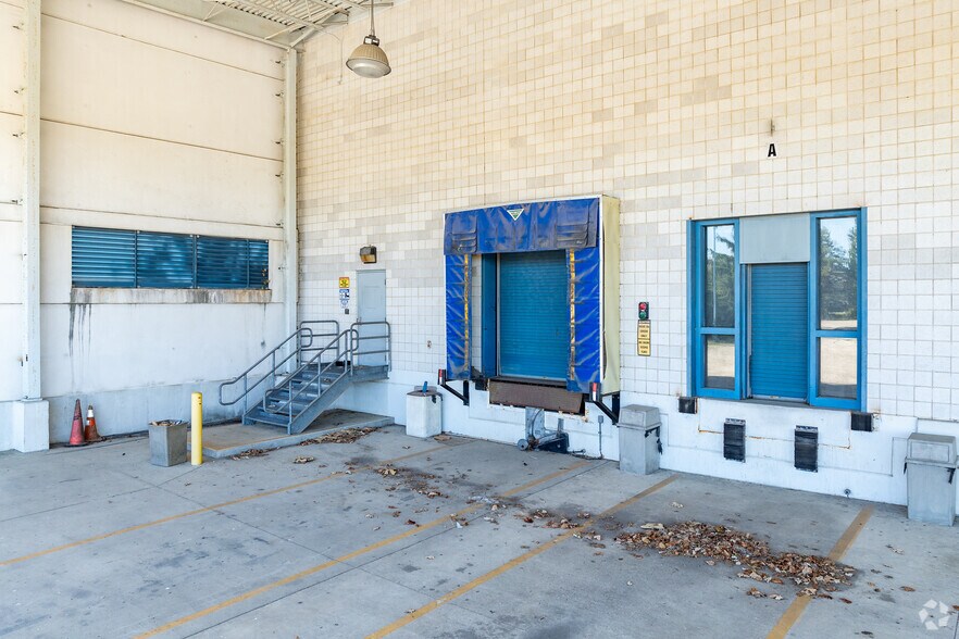 More Photos Of 5300 Crosswind Dr, Columbus Manufacturing For Sale