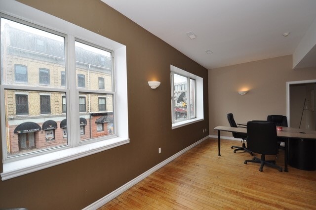 More Photos Of 172 King St, London Storefront Retail Residential For Sale