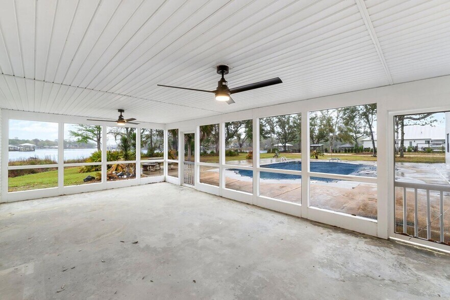 More Photos Of 680 Mallet Bayou Rd, Freeport Lodge Meeting Hall For Sale