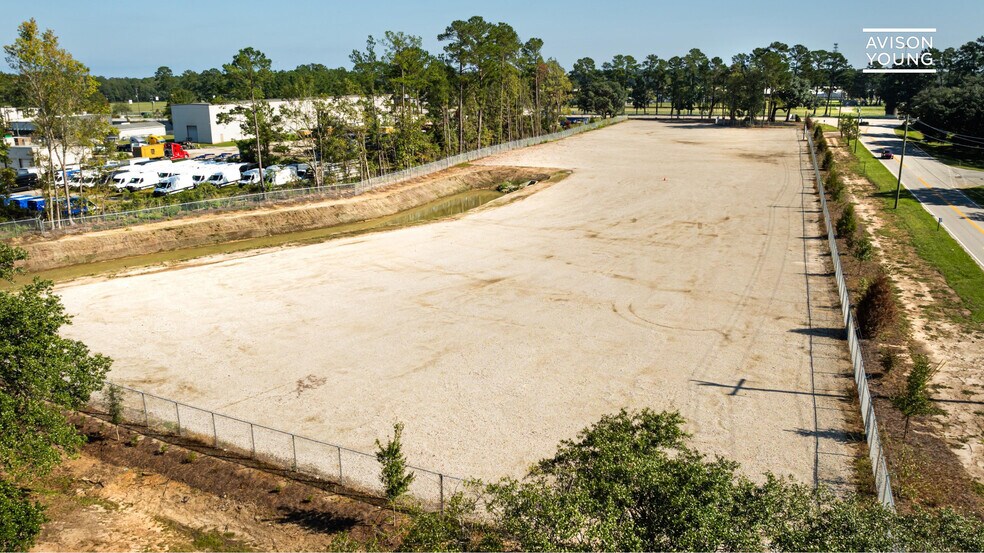 More Photos Of 8016 Commerce Center Rd, Ladson Land For Lease
