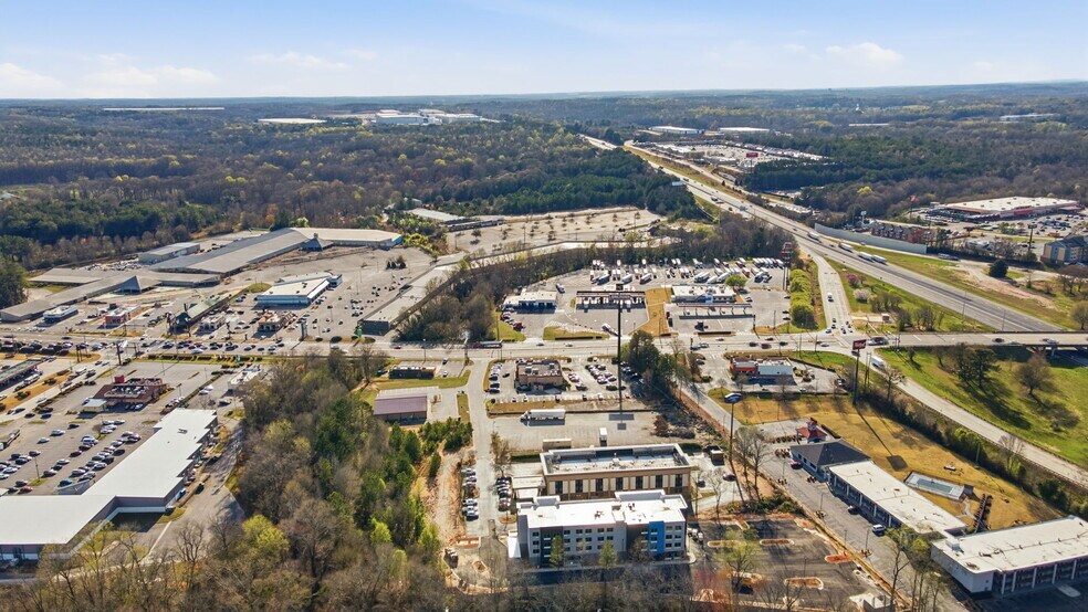 More Photos Of 142 Hampton Ct, Commerce Rehabilitation Center For Sale