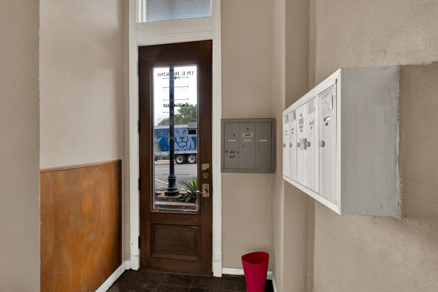 More Photos Of 139 E Hopkins St, San Marcos Bar For Sale