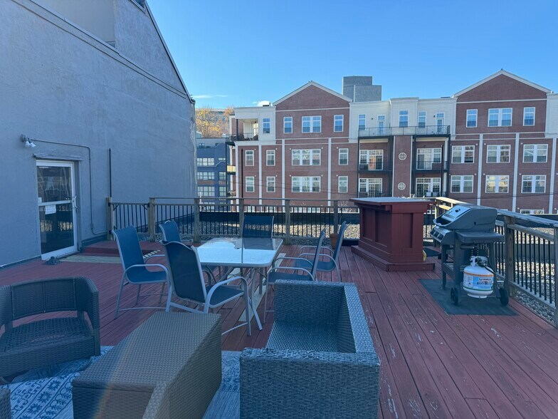 More Photos Of 25 Monroe St, Albany Office For Lease