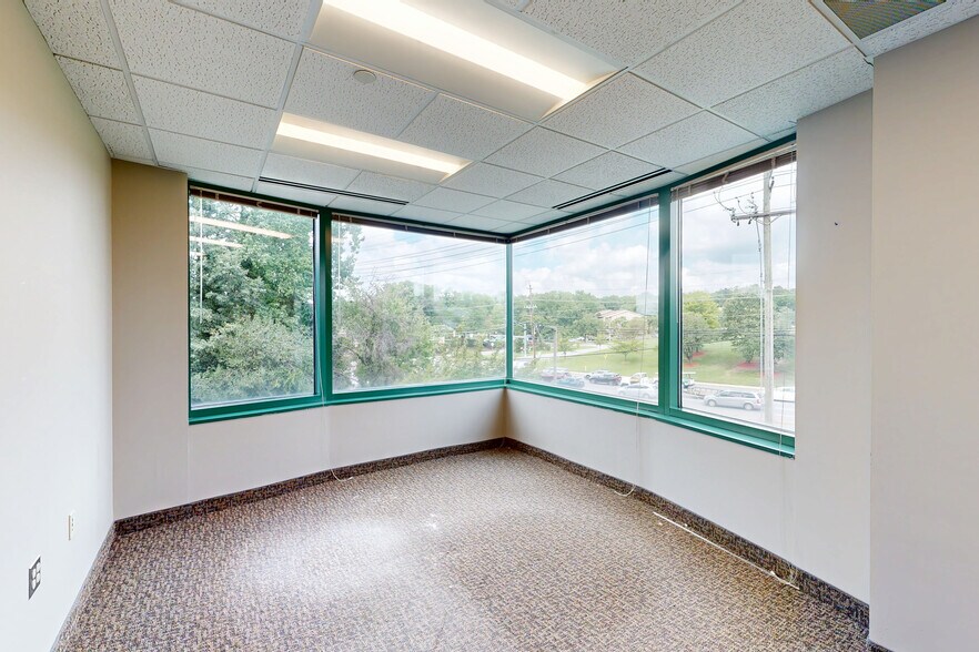 More Photos Of 7701 Greenbelt Rd, Greenbelt Office For Sale
