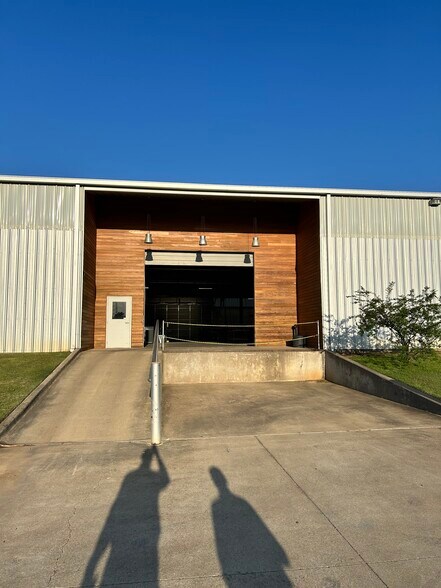 More Photos Of 1001 Alumax Rd, Nash General Retail For Sale