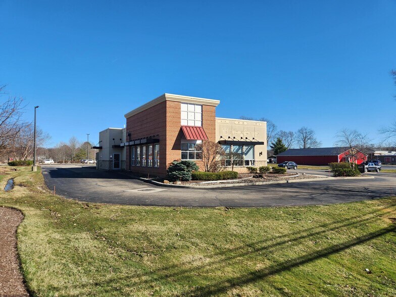 More Photos Of 4118 State Route 43, Kent Fast Food For Lease