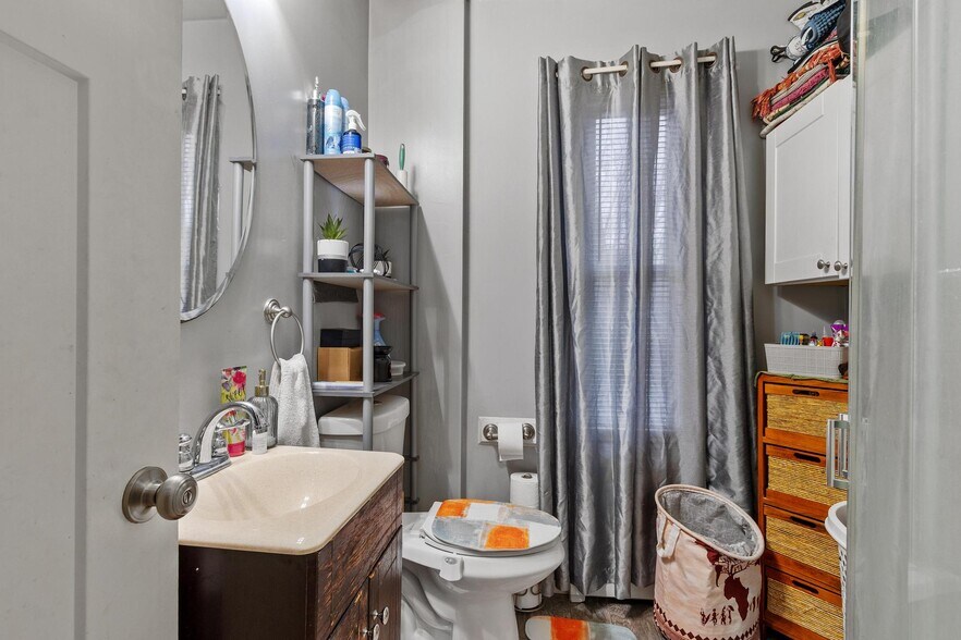 More Photos Of 22 Goddard St, Southbridge Apartments For Sale