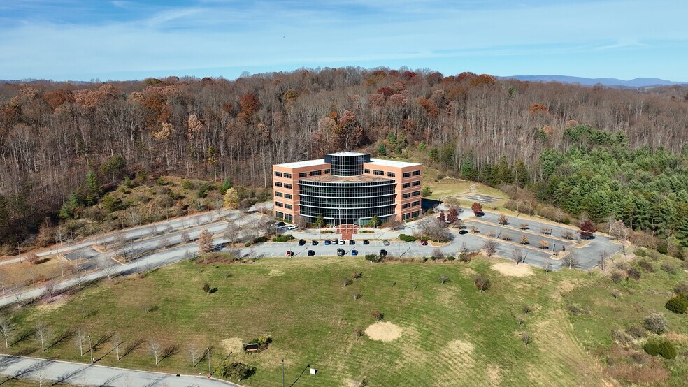 Primary Photo Of 201 Resting Tree Dr, Bristol Office For Lease