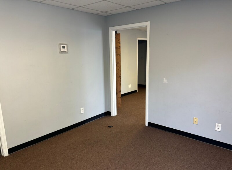 More Photos Of 280 Snow Dr, Birmingham Light Distribution For Lease