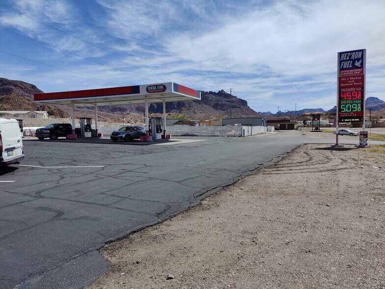 More Photos Of 3303 N Highway 95, Parker Service Station For Sale