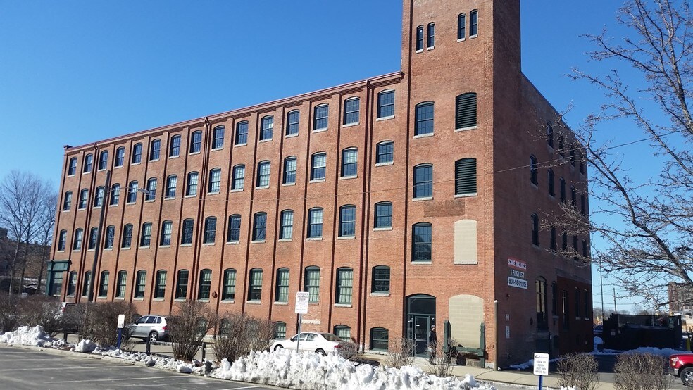 Primary Photo Of 88 Lincoln St, Brockton Office For Lease