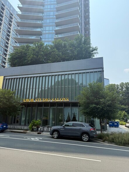 Primary Photo Of 7917 Westpark Dr, Tysons Apartments For Lease
