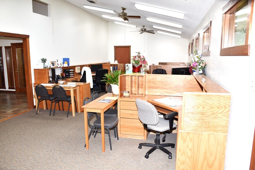 More Photos Of 324 E Palestine Ave, Palestine Coworking Space