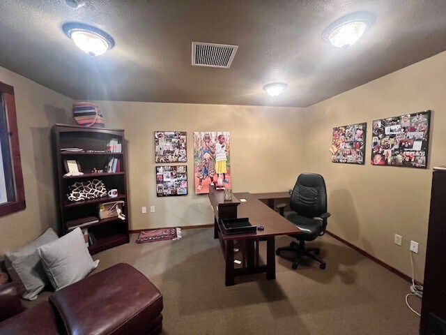 More Photos Of 114 Homestead Rd, Evergreen Showroom For Sale