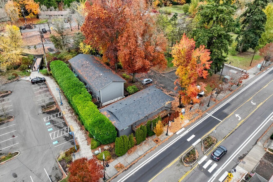 More Photos Of 18675 SW Boones Ferry Rd, Tualatin Apartments For Sale