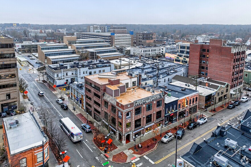 More Photos Of 206 S 5th Ave, Ann Arbor Office For Lease