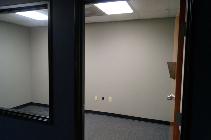More Photos Of 1886 Gordon Hwy, Augusta Auto Dealership For Lease