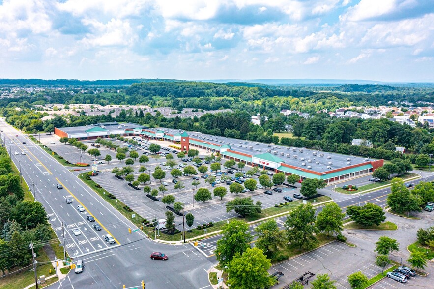 Primary Photo Of 3391 State Route 27, Franklin Park Storefront For Lease