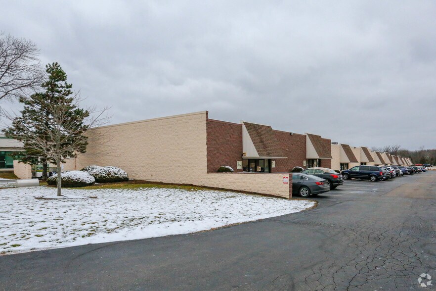 More Photos Of 651-691 Congress Park Dr, Washington Township Research And Development For Lease