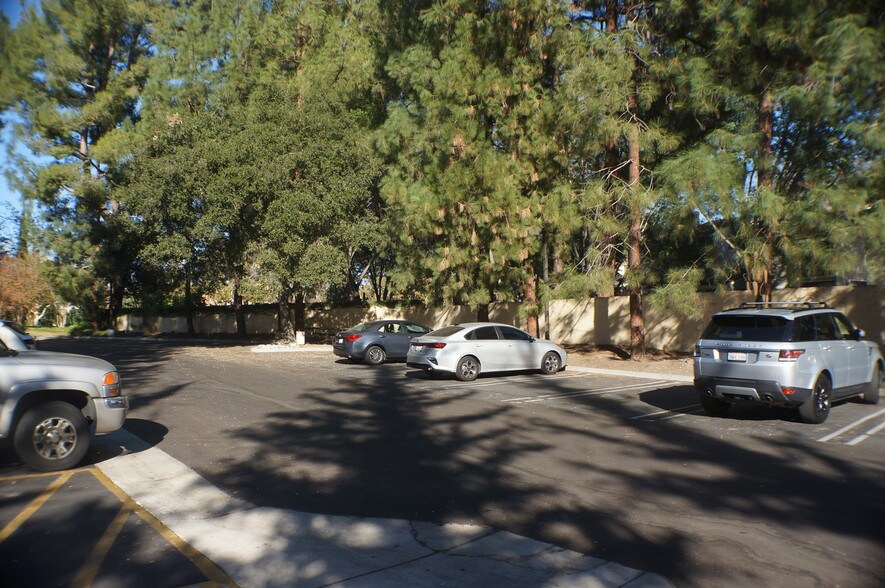 More Photos Of 1240 S Westlake Blvd, Westlake Village Medical For Lease