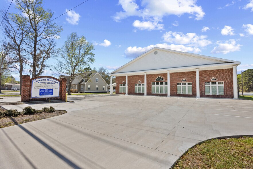 More Photos Of 69 Jessamine Ave, Georgetown Flex For Lease