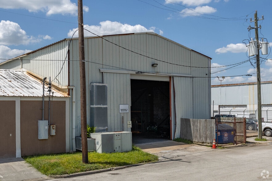 More Photos Of 2515 Texas Ave, Houston Warehouse For Sale