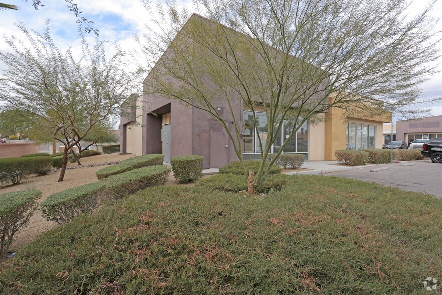 More Photos Of 5510 N Decatur Blvd, North Las Vegas Freestanding For Lease