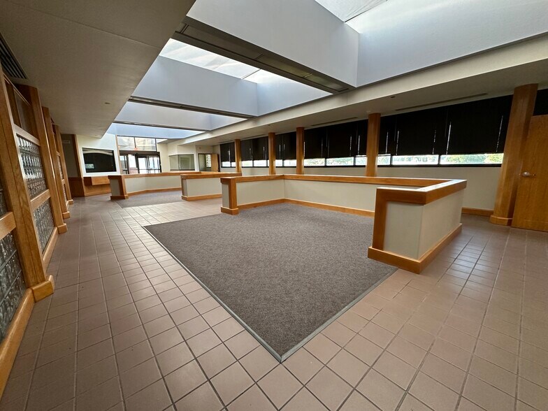 More Photos Of 1001 S Douglas Blvd, Oklahoma City Medical For Lease