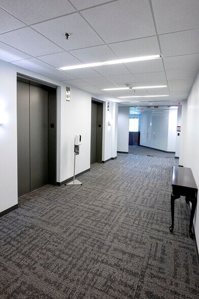 More Photos Of 11490 Commerce Park Dr, Reston Loft Creative Space For Lease