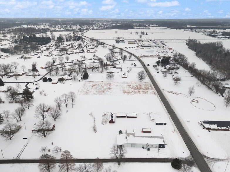 More Photos Of 677 S Cardinal Ln, Scottsburg Industrial For Sale