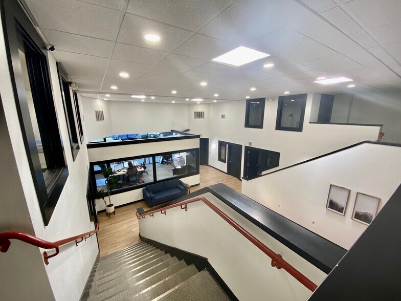 More Photos Of 622 Jackson St, Fairfield Office For Sale