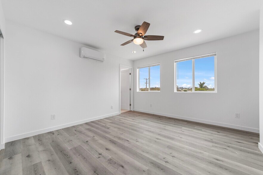 More Photos Of 2956 Ulric St, San Diego Apartments For Sale