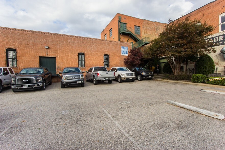 More Photos Of 208 E Louisiana St, McKinney Loft Creative Space For Sale