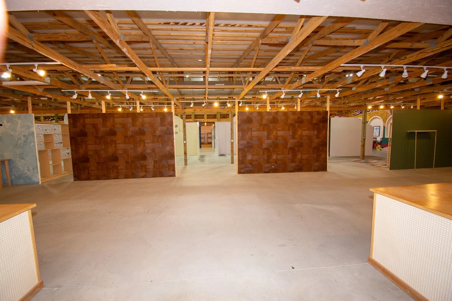 More Photos Of 18100 W Interstate 40, Amarillo Freestanding For Sale