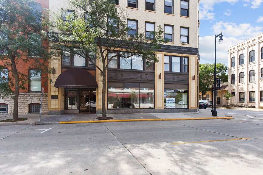 More Photos Of 20 Forest Ave, Fond Du Lac Apartments For Sale