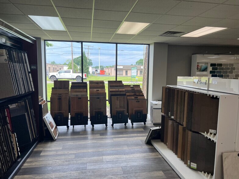 More Photos Of 53894 N County Road 9, Elkhart Warehouse For Sale